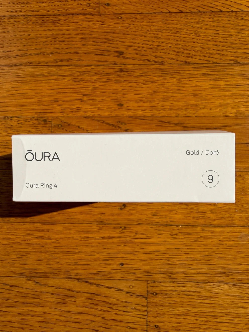 Gold Oura Ring 4 + Charging Case (Size 9)